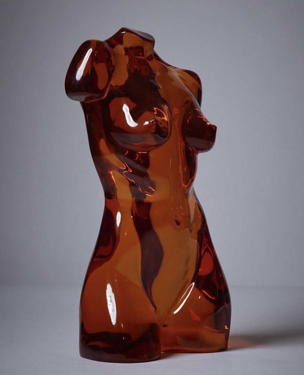 Euphoria, alternate three-quarter view